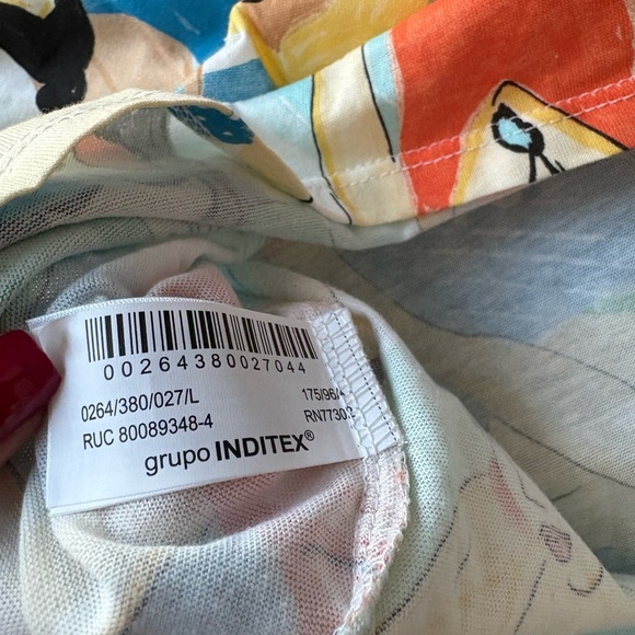 BNWOT ZARA Trendy Graphic cotton T-Shirt – Size L
(Not worn, no tag) - Picture 4 of 6